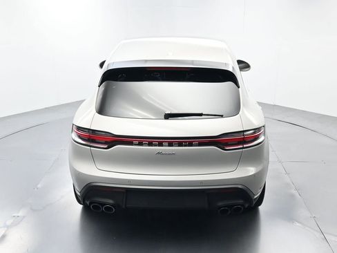 Certified 2025 Porsche Macan image 36