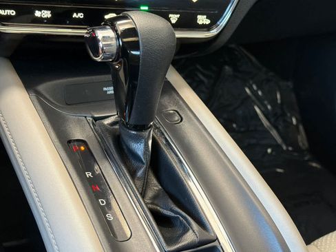 Used 2021 Honda HR-V EX image 22