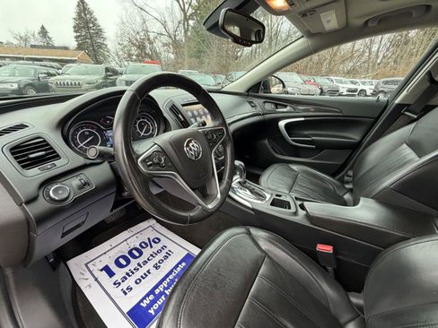 Used 2017 Buick Regal Premium w/ Driver Confidence Package #2 image 7