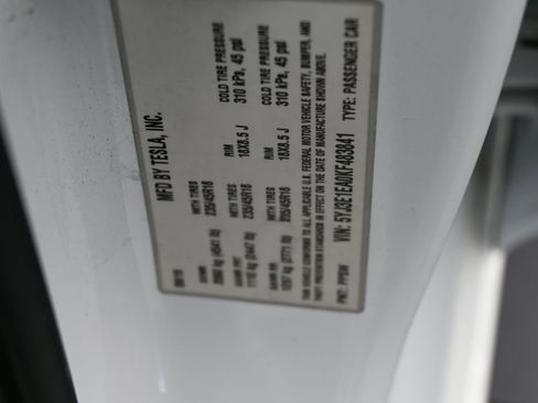 Used 2019 Tesla Model 3 image 17