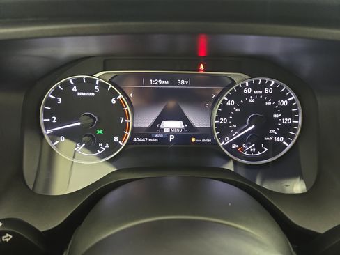 Used 2024 Nissan Rogue SV image 17