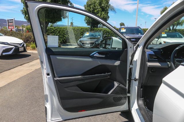 Used 2023 Volkswagen Taos SE FWD image 27