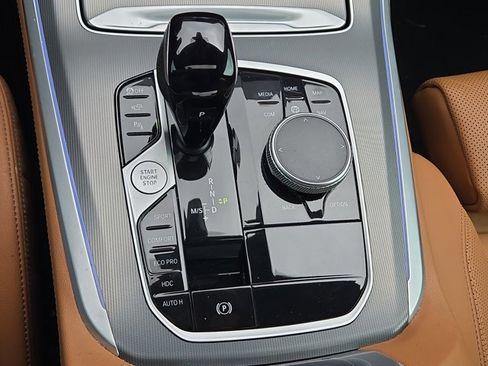 Used 2023 BMW X5 xDrive40i w/ M Sport Package image 29