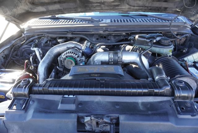 Used 2004 Ford F350 Lariat AWD/4WD image 4
