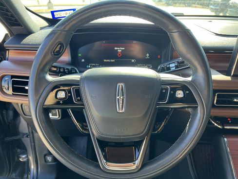 Used 2022 Lincoln Aviator Reserve w/ Elements Package Plus image 9