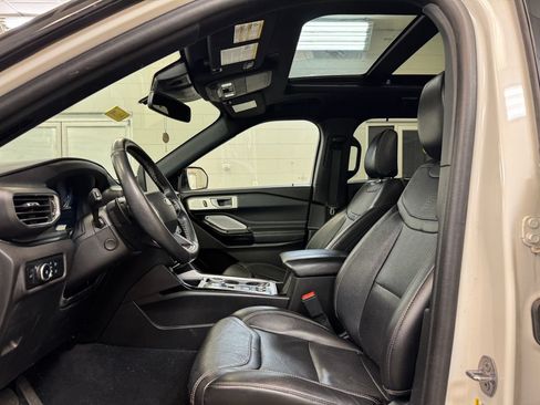 Used 2023 Ford Explorer ST w/ Equipment Group 401A AWD/4WD image 12