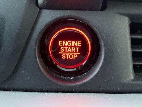 Certified 2023 Honda Pilot Elite image 16