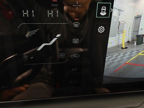 New 2025 Kia K4 EX image 31