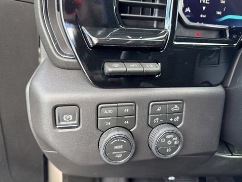 Used 2026 Chevrolet Silverado 1500 ZR2 w/ Dark Appearance Package AWD/4WD image 22