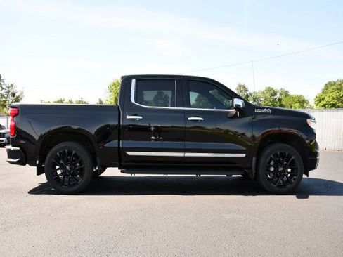 Used 2024 Chevrolet Silverado 1500 High Country w/ High Country Premium Package image 8