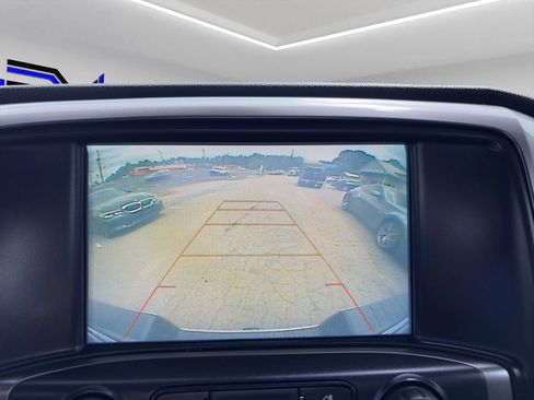 Used 2019 Chevrolet Silverado 1500 LT AWD/4WD image 13