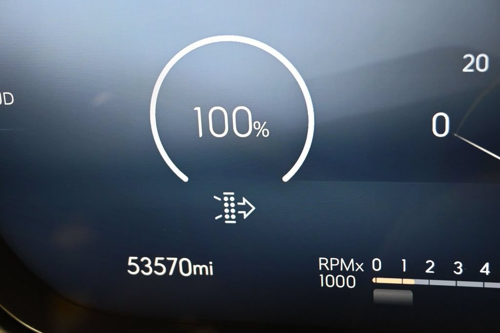 Used 2024 Buick Envision Preferred AWD/4WD image 12