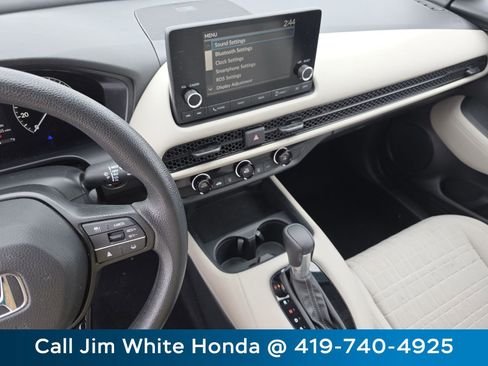 Certified 2023 Honda HR-V LX image 27