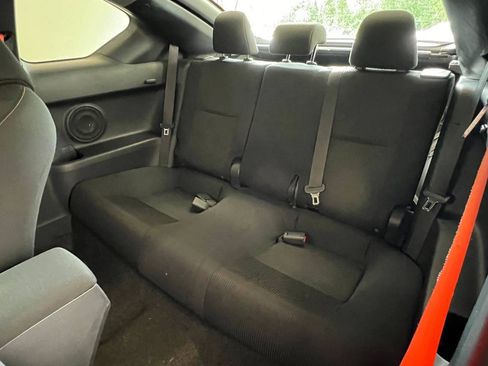 Used 2015 Scion tC FWD image 9