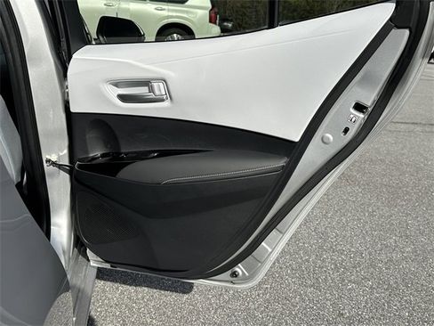 Used 2023 Toyota Corolla SE image 17