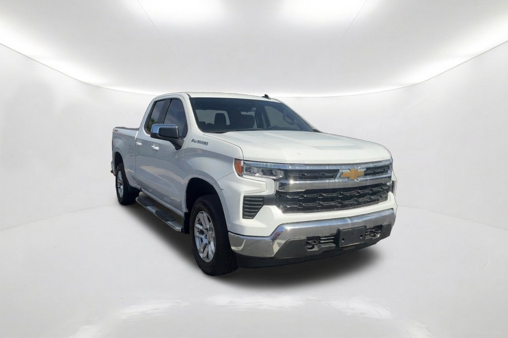 Used 2023 Chevrolet Silverado 1500 LT w/ Max Trailering Package AWD/4WD image 3