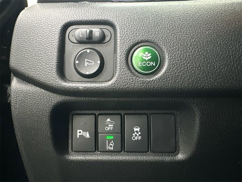 Used 2019 Honda Pilot Touring image 36