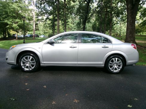 Used 2009 Saturn Aura XR image 8