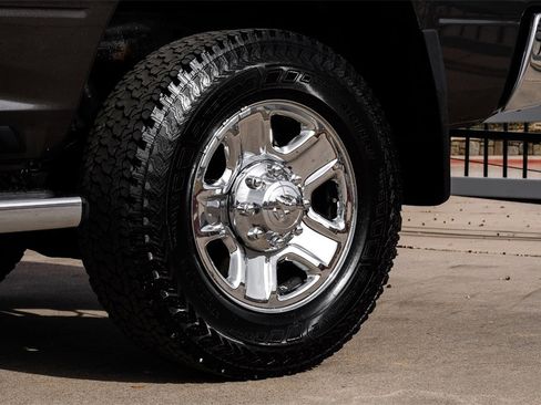 Used 2018 RAM 2500 Tradesman w/ Chrome Appearance Group image 54