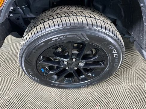 Used 2023 Jeep Wrangler Unlimited Sahara w/ Cold Weather Group image 9