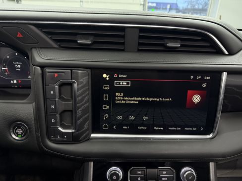 Used 2023 GMC Yukon Denali image 21