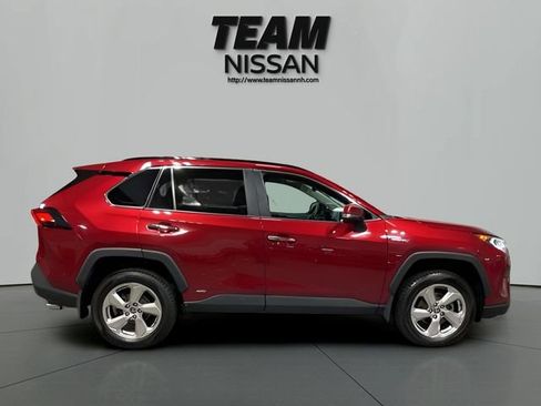 Used 2021 Toyota RAV4 Limited AWD/4WD image 8