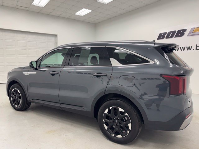 Used 2024 Kia Sorento S AWD/4WD image 7