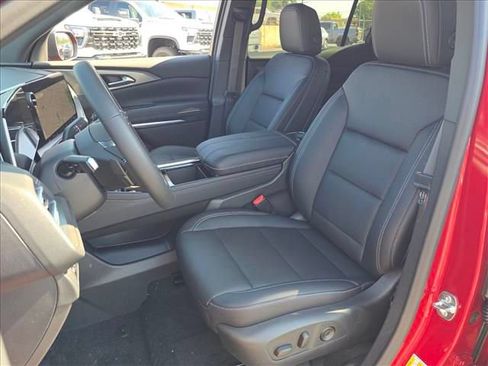 New 2026 Chevrolet Traverse LT w/ Driver Confidence Package FWD image 16