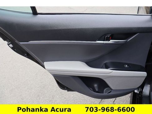 Used 2019 Toyota Camry LE image 22