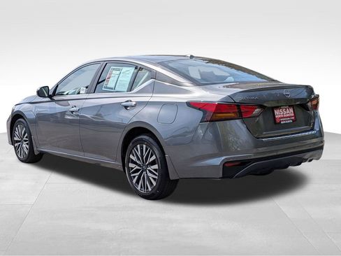Certified 2023 Nissan Altima 2.5 SV AWD/4WD image 12