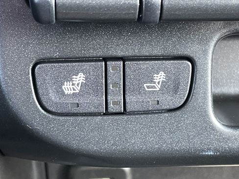 Used 2017 Chevrolet Colorado Z71 AWD/4WD image 23