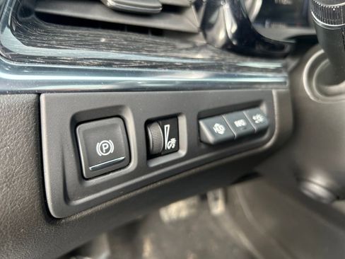 Used 2020 Cadillac XT5 Premium Luxury image 23