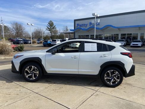Used 2024 Subaru Crosstrek 2.0i Premium image 6
