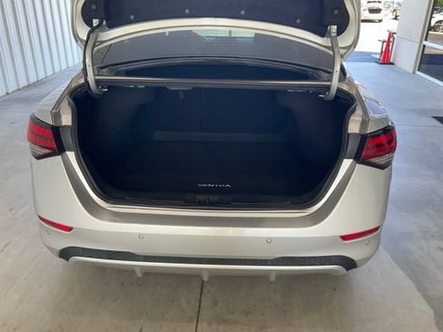 Used 2020 Nissan Sentra SV w/ Trunk Package FWD image 18