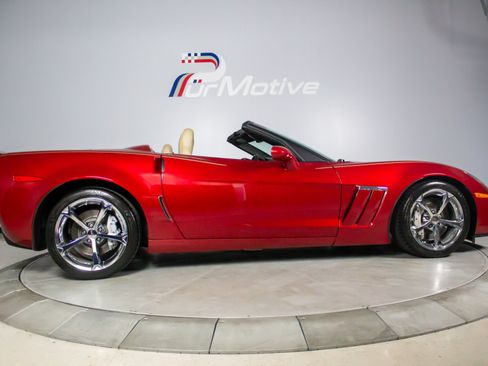 Used 2010 Chevrolet Corvette Grand Sport w/ Preferred Equipment Group RWD image 27