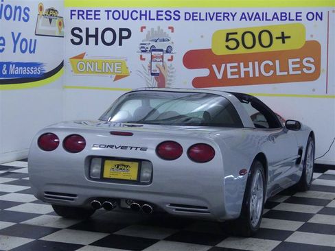 Used 1999 Chevrolet Corvette Coupe w/ Memory Pkg RWD image 7