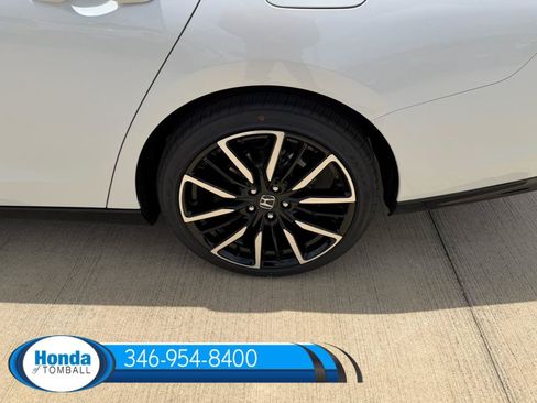 New 2026 Honda Accord Hybrid Touring image 18