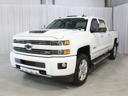 Used 2018 Chevrolet Silverado 2500 LTZ w/ Duramax Plus Package AWD/4WD image 33