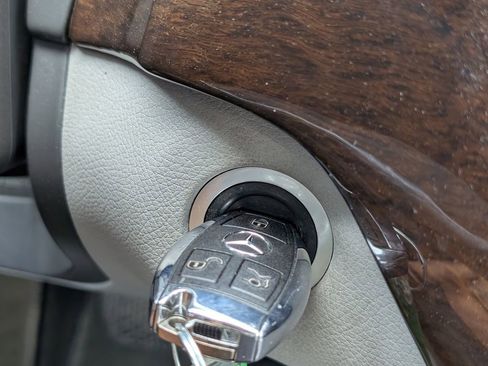 Used 2013 Mercedes-Benz ML 350 4MATIC image 21