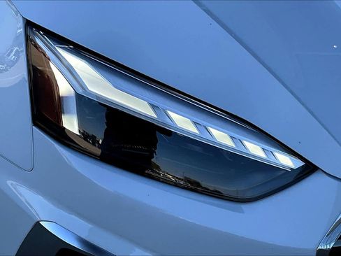 Used 2021 Audi S5 Premium Plus w/ Premium Plus Package image 23