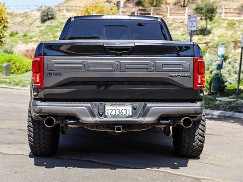 Used 2018 Ford F150 Raptor w/ Equipment Group 802A Luxury AWD/4WD image 5