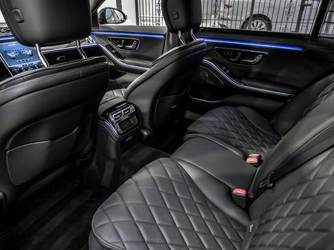 Used 2023 Mercedes-Benz S 580 4MATIC Sedan w/ AMG Line image 28