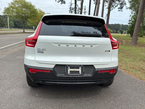New 2026 Volvo XC40 B5 Ultra w/ Protection Package Premier AWD/4WD image 7