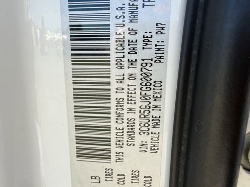 Used 2015 RAM 2500 Longhorn w/ Convenience Group image 34