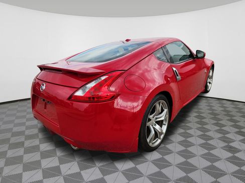 Used 2009 Nissan 370Z Touring w/ Sport Pkg RWD image 4