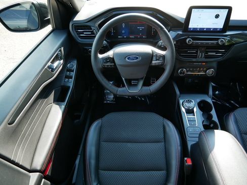 Certified 2023 Ford Escape ST-Line Select AWD/4WD image 12