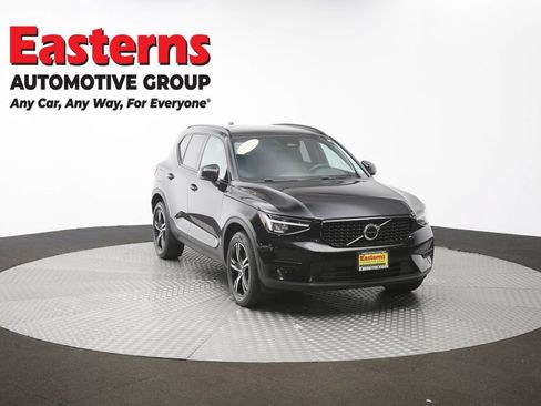 Used 2024 Volvo XC40 B5 Core AWD/4WD image 51