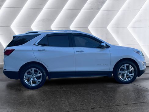 Used 2021 Chevrolet Equinox Premier AWD/4WD image 7