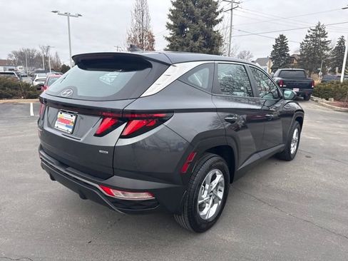 Certified 2023 Hyundai Tucson SE image 5