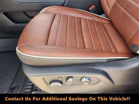 New 2026 GMC Sierra 3500 Denali Ultimate w/ LPO, Black Badging Package image 18